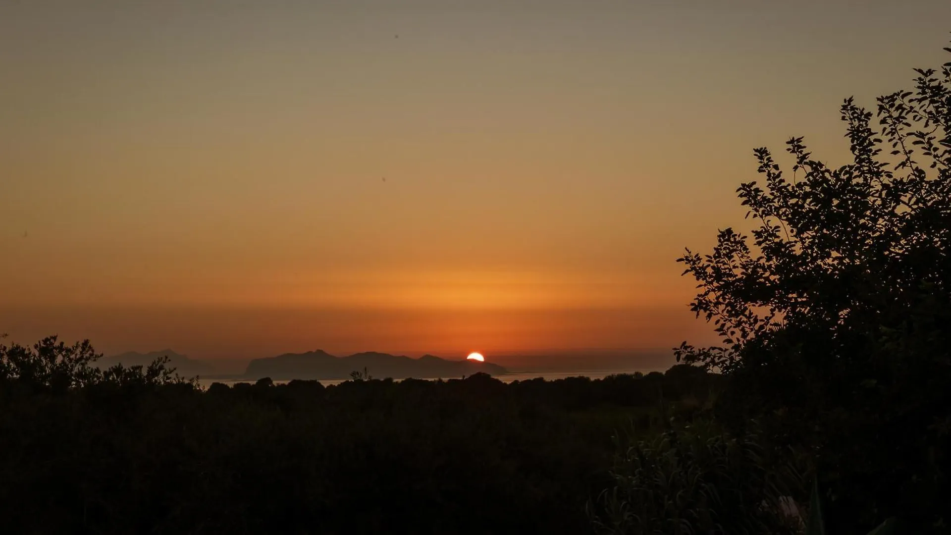 Casa Vacanze Panorama Sulle Egadi Parrinello