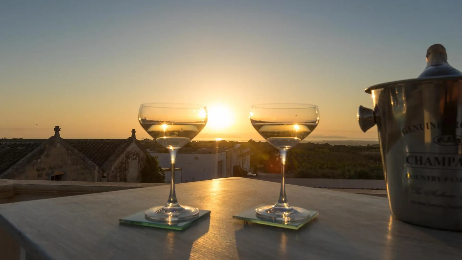 بيت ضيافة Casa Vacanze Panorama Sulle Egadi Parrinello