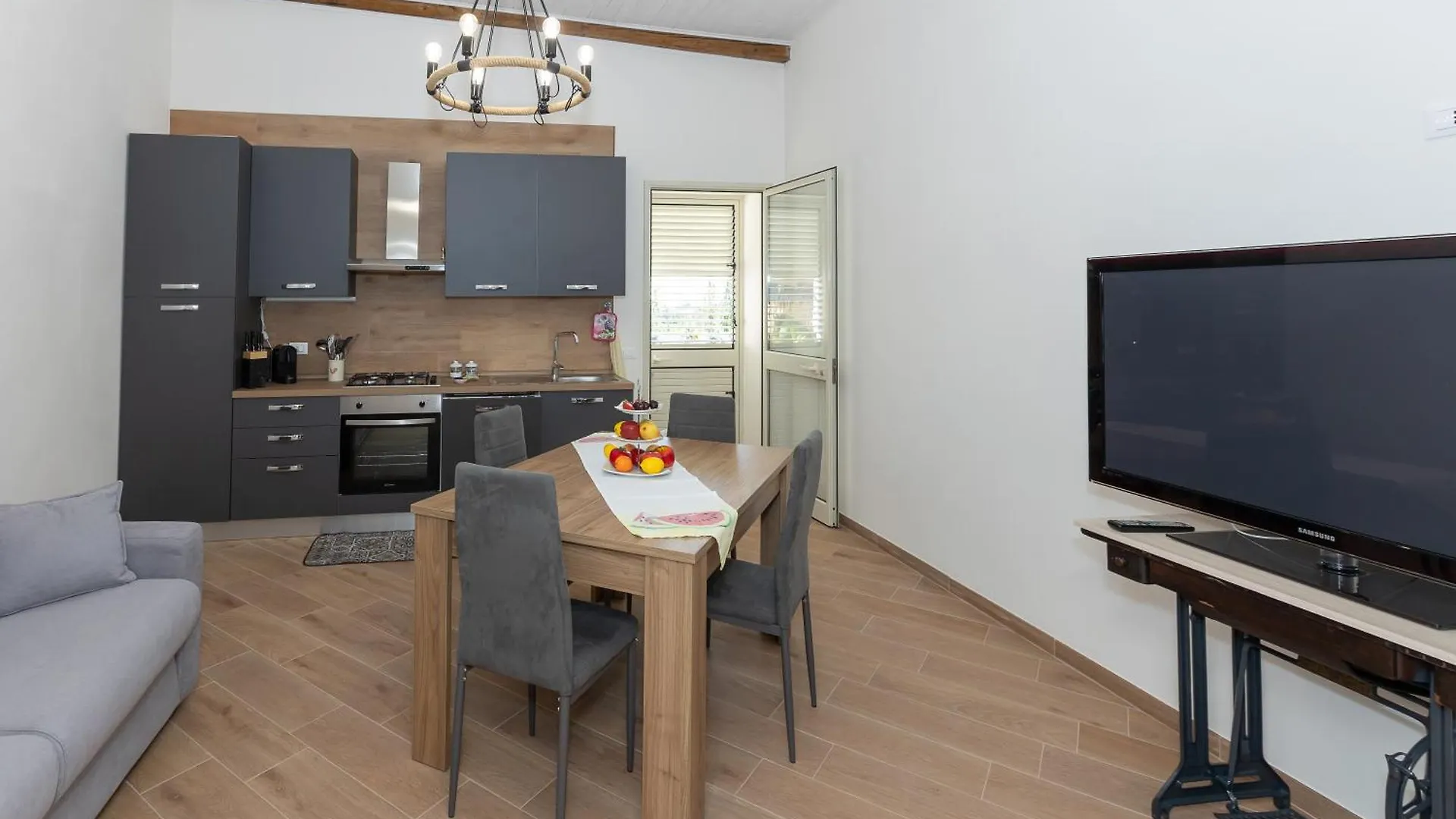 بيت ضيافة Casa Vacanze Panorama Sulle Egadi Parrinello
