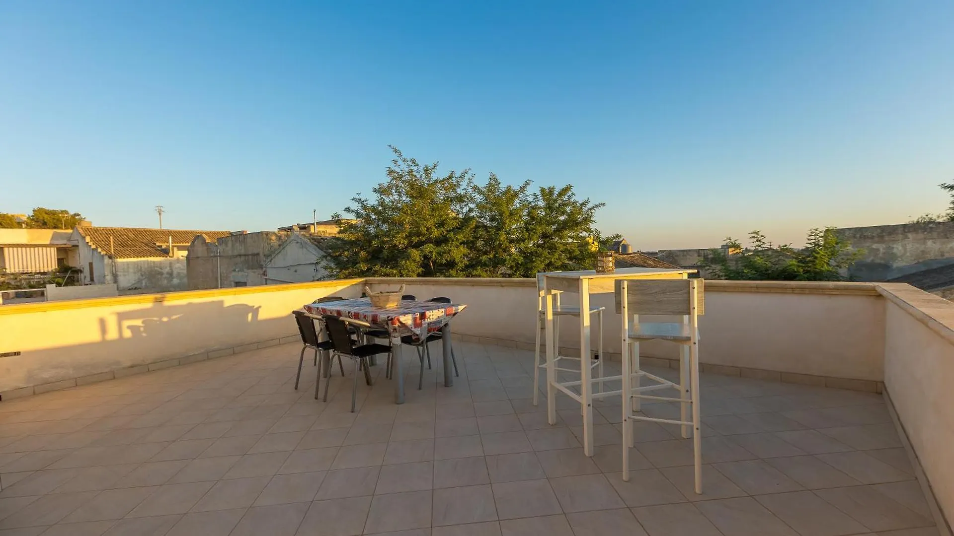 بيت ضيافة Casa Vacanze Panorama Sulle Egadi Parrinello